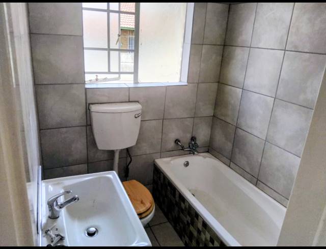 3 BEDROOM SIMPLEX FOR SALE IN BIRCHLEIGH